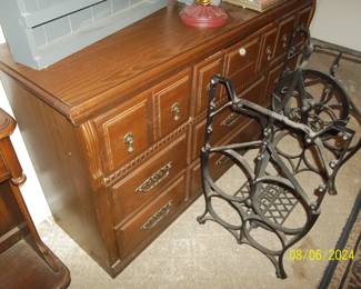 Iron sewing machine base. Has a wooden or marble top