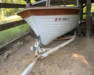 #05 1960's Thomson 18' Lapstrake Runabout Wooden Boat
