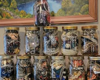 JARS OF JEWELRY !  <3 
