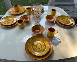 Vernon Ware - By Metox.