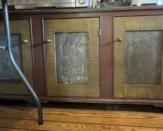 3 door cupboard--very roomy