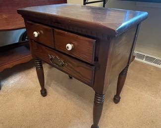 Pine end table
