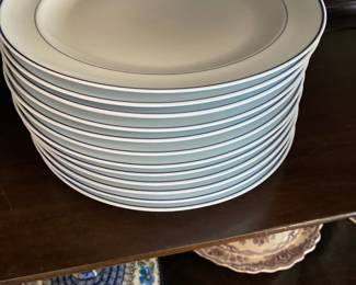 Georges Boyer Dure Marine White Limoges Dinner Plates 