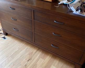 ethan allen mahogany dresser 