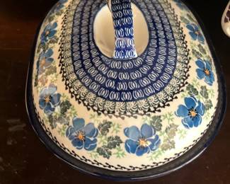 Polish Pottery 10" Baker with Cover Violet Terrace 