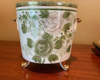 Toyo Japan Floral Planter