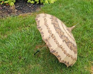 Mcm pagoda umbrella 
Exc cond