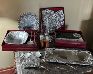 Elegant serving dishes 