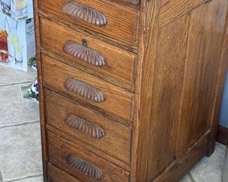 Antique oak cabinet 