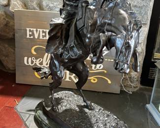 Remington bronze statue 