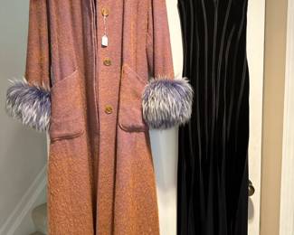 Women's clothing with brands such as: Carlisle, Perse
Knits Mark Shale, Patagonia, Tahari, Lillie Rubin
In Suede, Amoressa, Linda Allard Ellen Tracy, Jamie Sadock, Ellen Fisher