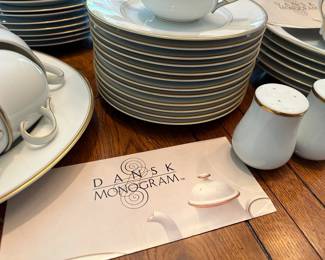 Dansk Gold Monogram 75 piece set