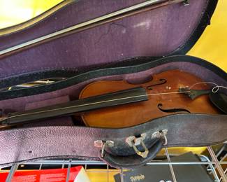 Antonius Stradivarius Cremonensis Faciebat Anno 17 Violin