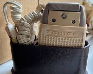 Vintage Electric Schick Shaver