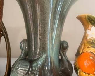 Vintage  Gonder Pittery Double Swan Vase