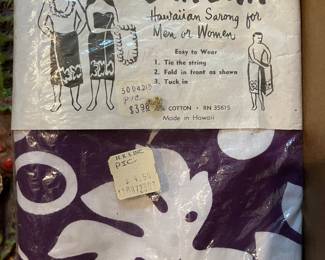 Vintage Hawaiian Sarong int the original package 