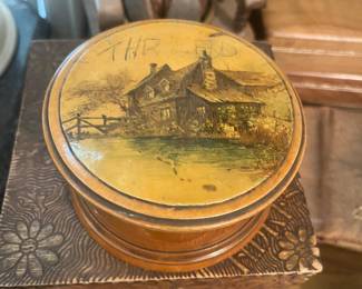 Vintage Round Wood Thread Box