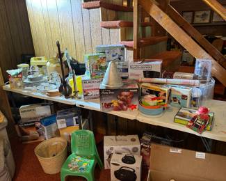 Collection of In-Box Kitchenware