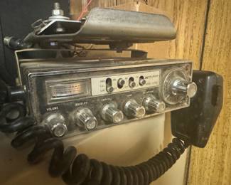 Midland Model 13-883 - 23 Channel CB Radio