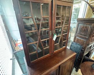 English Chippendale Mahogany 2 part bookcase circa 1760
