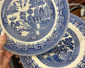 Pair of blue and white Spode "Warwick Vase" plates