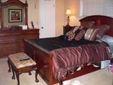 Queen Sz Bed, Box & Mattress Set