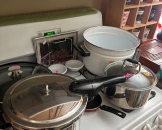 Many great cookware utensils