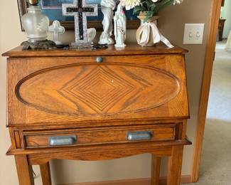 Great slant front desk $59