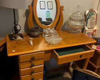 Cute vanity jewelry armoire $35