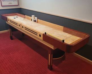 Shuffle board table