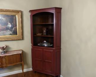 Corner curio cabinet