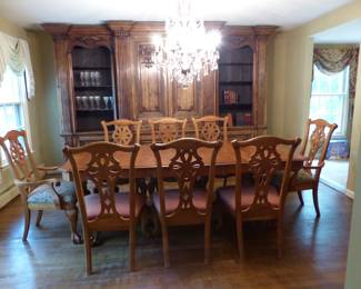 Stunning double pedestal dining table with 8 chairs, 2 leaves & table pads, large ornate 3 section bar storage and bookcase/display unit