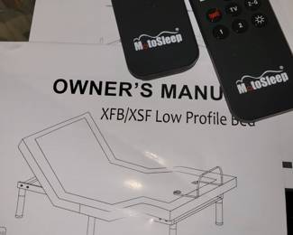 MotoSleep King size mattress - great condition