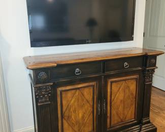 Credenza chest