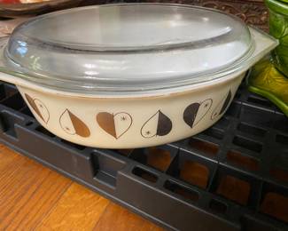 Vintage Pyrex PROMOTIONAL Golden Hearts Covered Dish/Lid