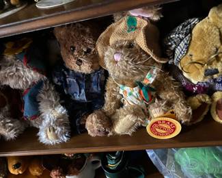 Brass Buttons Bears Collectibles 