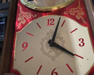 Strohs Plastic Clock