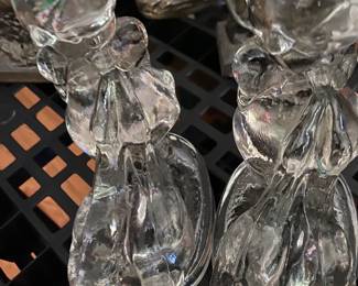 Vintage L.E Smith Glass Hummel