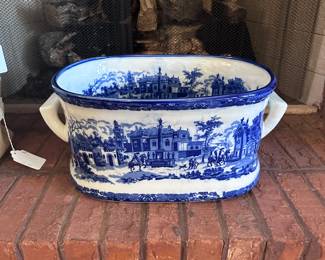 Beautiful porcelain foot bath