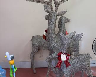 Lighted yard reindeer