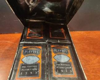1993 PLAYOFF NFL FOOTBALL WAX BOX. WITH 36 PACKS