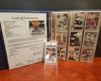 RARE MICKEY MANTLE 72 CARD SET WITH AUTOGRAPHED MANTLE CARD. JSA LETTER OF AUTHENTICITY AND PSA GRADE 10 AUTO! ONE OF A KIND RARE ITEM. EXCELLENT INVESTMENT.