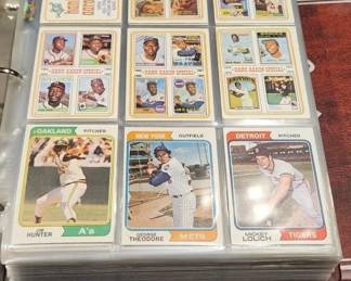 1974 TOPPS BASEBALL COMPLETE SET WITH COMPLETE TRADED SET!