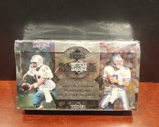 1997 BLACK DIAMOND U.D. NFL WAX BOX. RARE. "Box