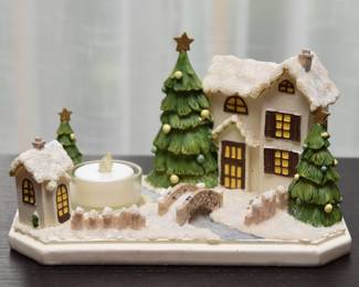 Yankee Candle Christmas Village Scene with Light