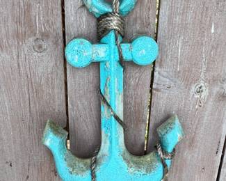 Wood anchor