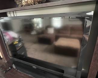 55" Insignia TV