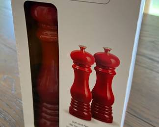 Le Creuset salt & pepper shakers (new)