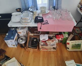 China, crystal, food saver, meat slicer 