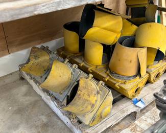 Many vintage stoplights